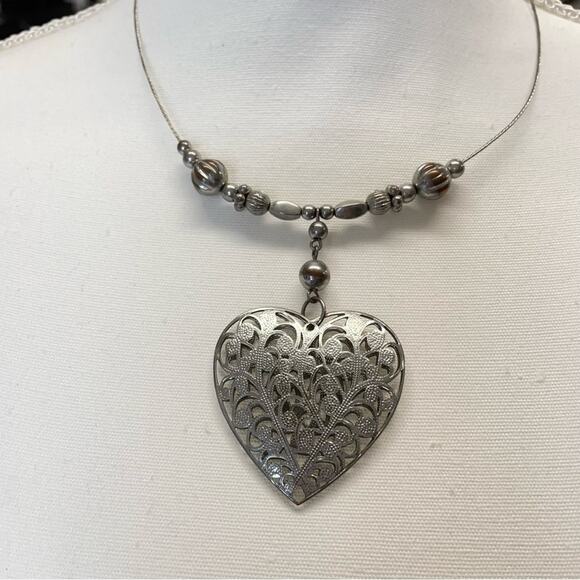 Silver Tone Large Filigree Heart Necklace Choker Jewelry Wire Chain Beaded - Picture 1 of 6